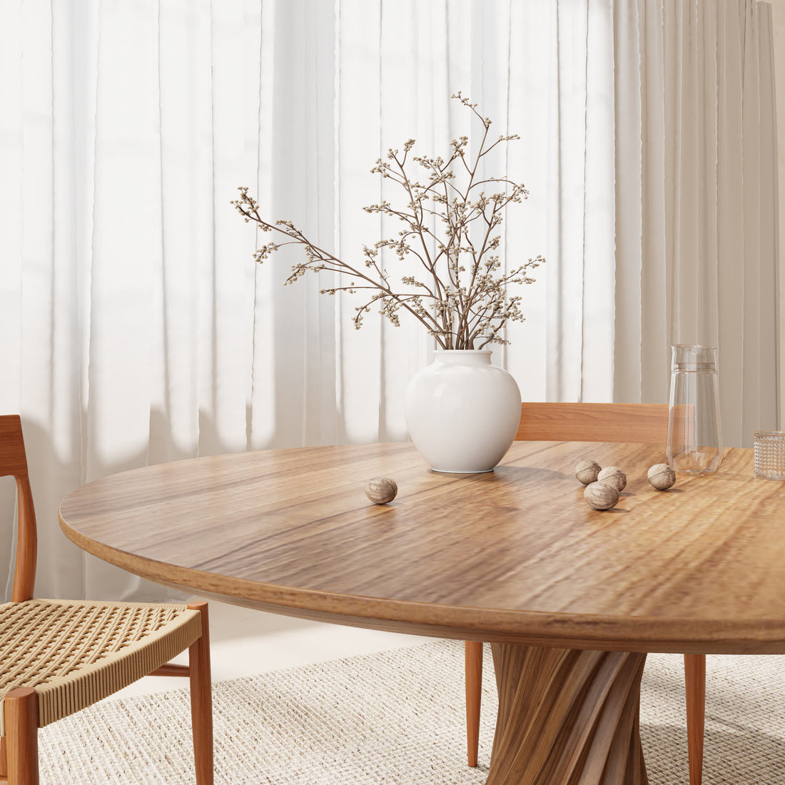 Ash Retro Round Solid Wood Dining Table