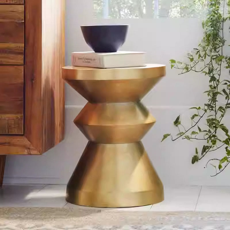Modern Mental Stable Side Table - image 2