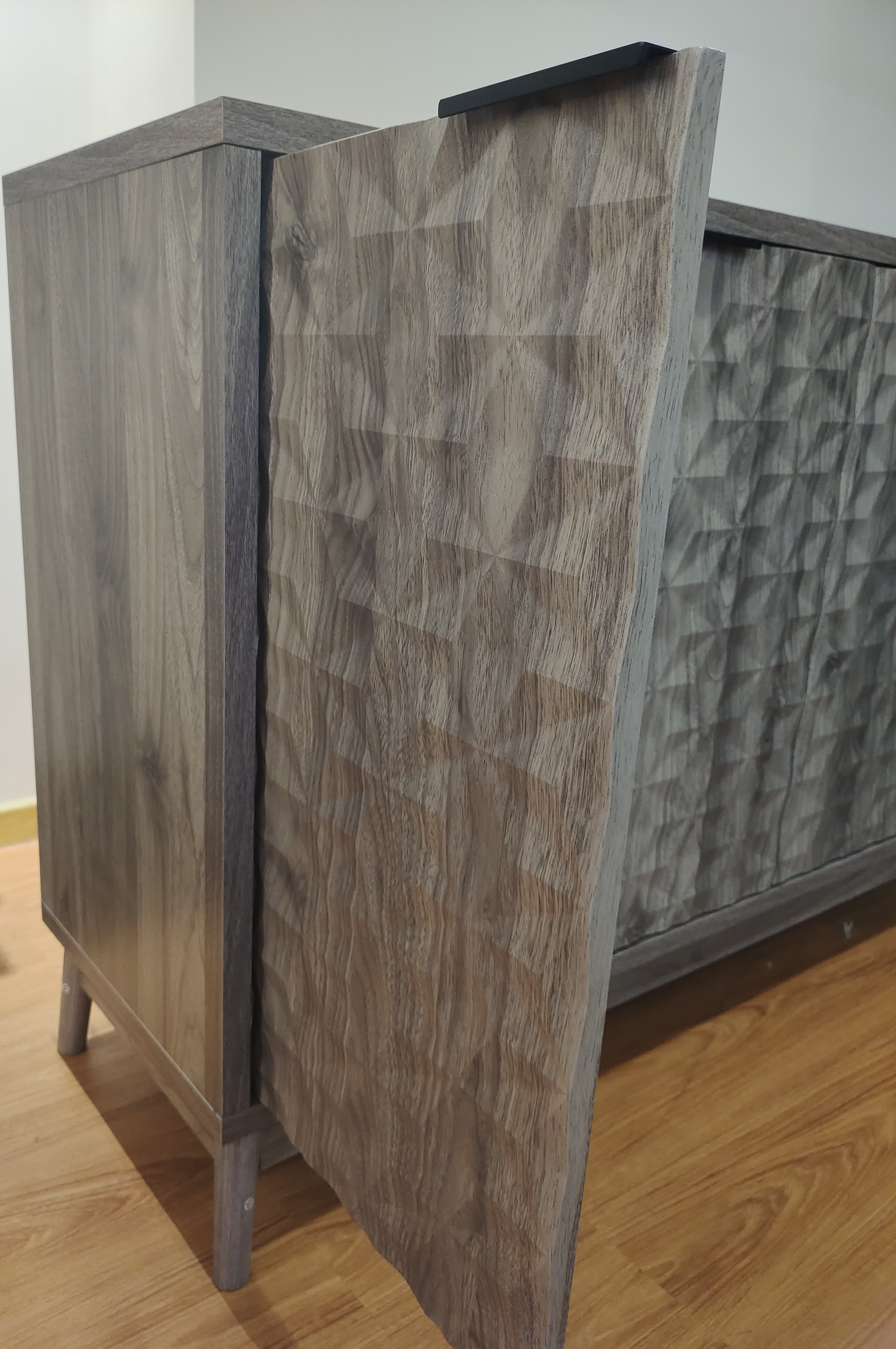 Modern Style Diamond-shaped Relief Buffet Cabinet - image 9