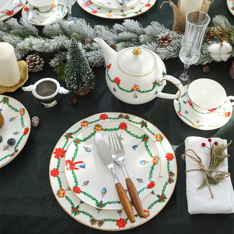 Hand-painted Christmas Garland Pattern Plate - image 5