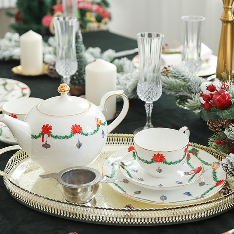 Hand-painted Christmas Garland Pattern Plate - image 6