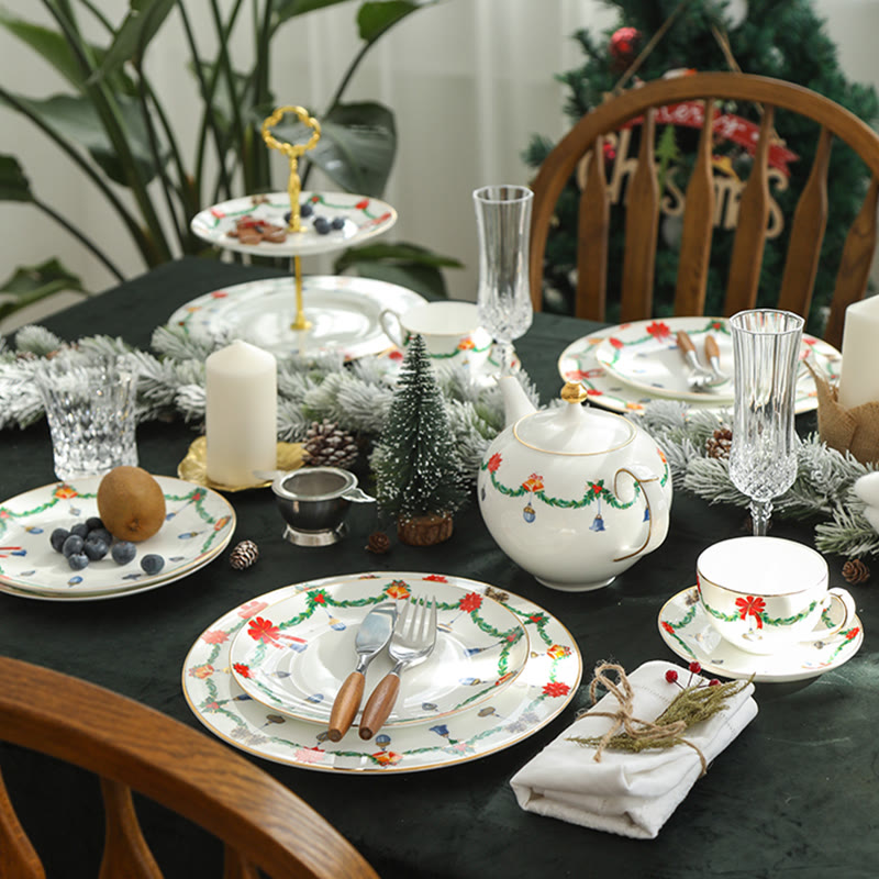 Hand-painted Christmas Garland Pattern Plate - image 7