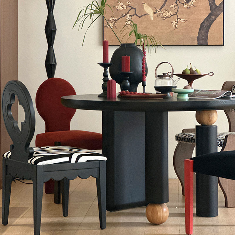 Retro Black Round Solid Wood Dining Table